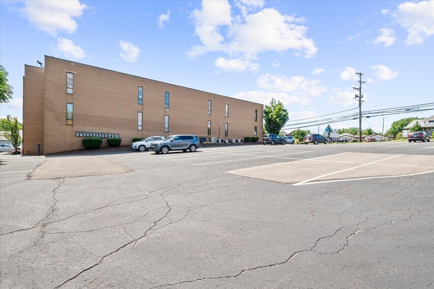 More Photos Of 3578 Brodhead Rd, Monaca Unknown For Lease