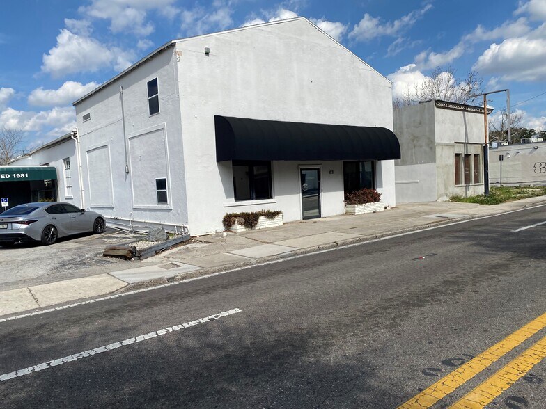 More Photos Of 1021 W Fairbanks Ave, Winter Park Freestanding For Sale