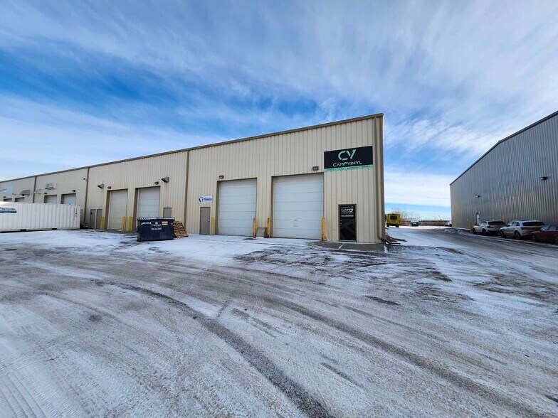 More Photos Of 7611 Sparrow Dr, Leduc Warehouse For Lease