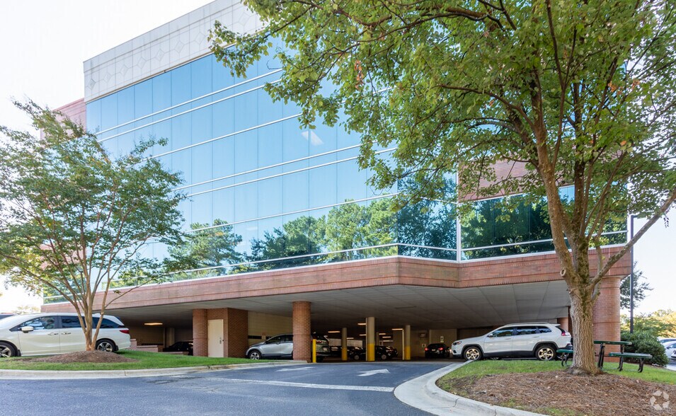 More Photos Of 2709 Blue Ridge Rd, Raleigh Medical For Lease