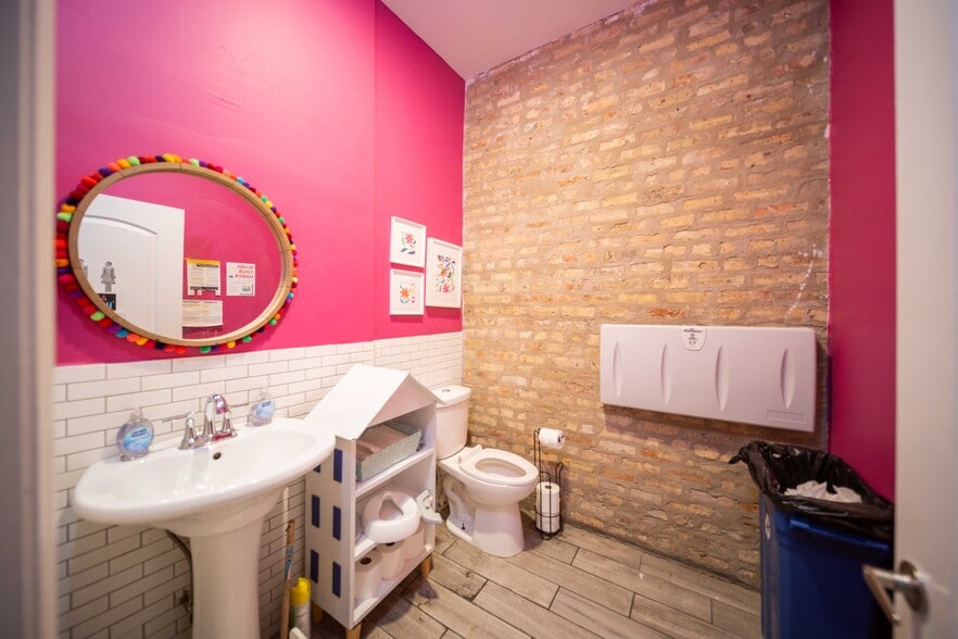 More Photos Of 3530 W Armitage Ave, Chicago Storefront Retail Residential For Lease