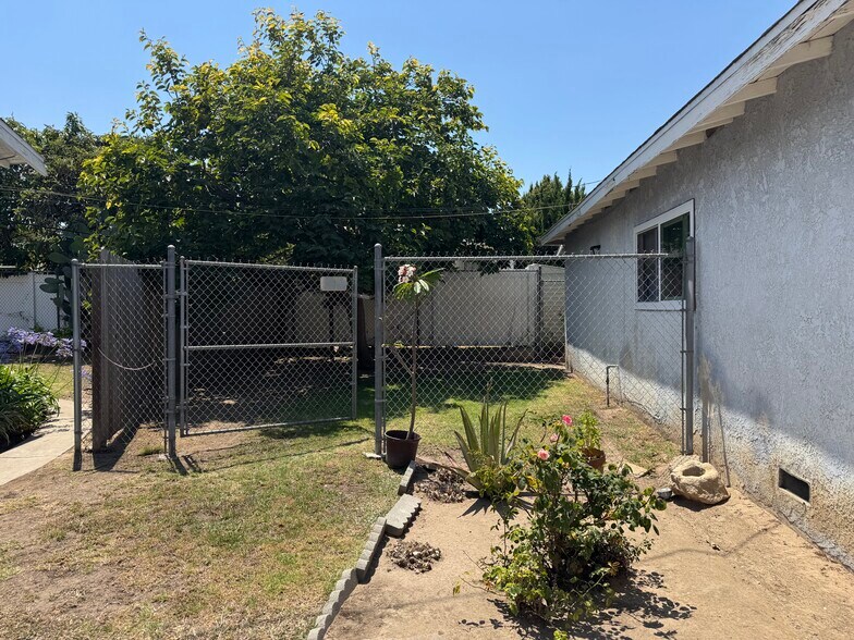 More Photos Of 1852 260th St, Lomita Apartments For Sale