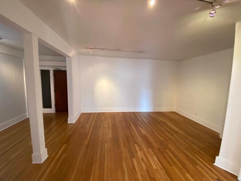 More Photos Of 502-514 Santa Monica Blvd, Santa Monica Loft Creative Space For Lease