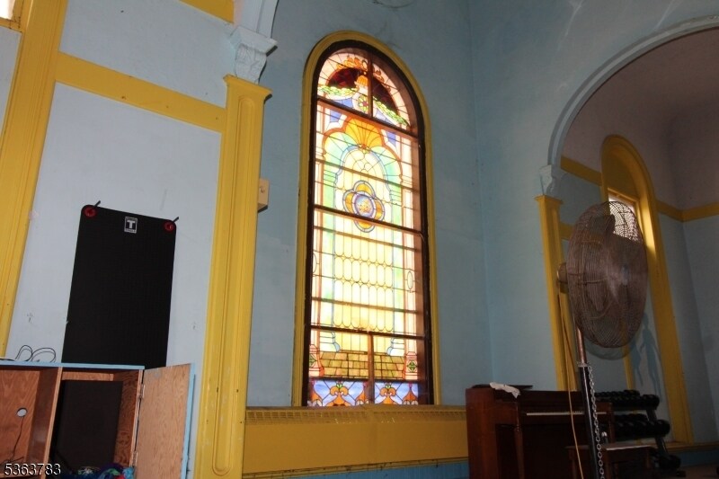 More Photos Of 16 Hampton Rd, Glen Gardner Flex For Sale