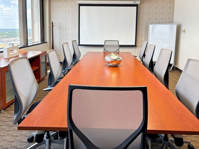 More Photos Of 9330 Lyndon B Johnson Fwy, Dallas Coworking Space