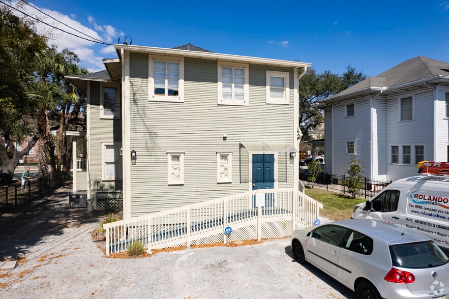 More Photos Of 806 W De Leon St, Tampa Office Residential For Lease