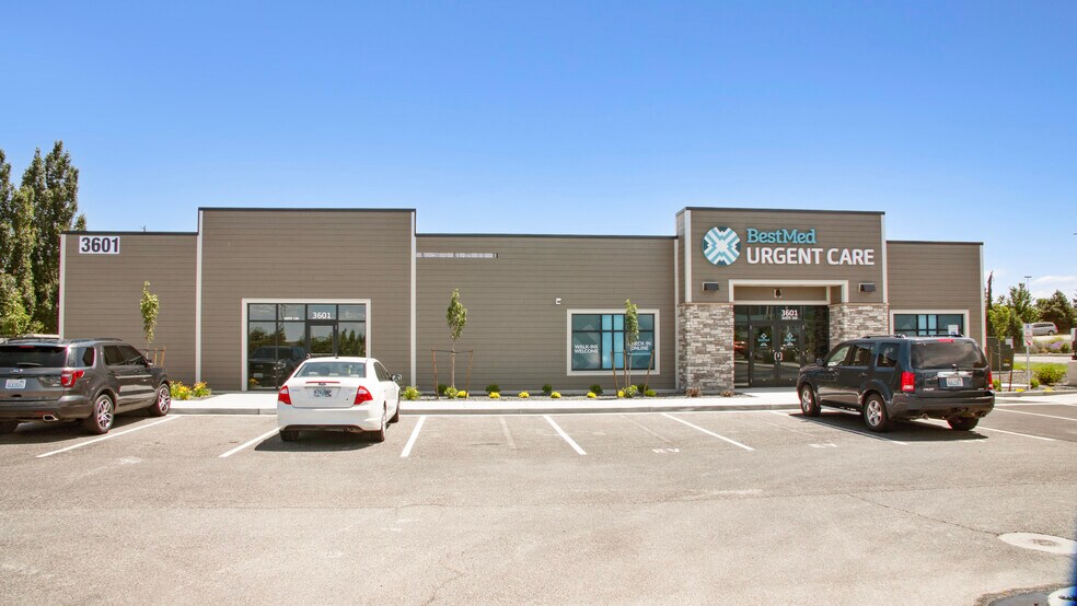 More Photos Of 3601 Plaza Way, Kennewick Storefront Retail Office For Lease