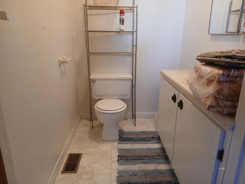 More Photos Of 1400 W 11th St, Alturas Specialty For Sale