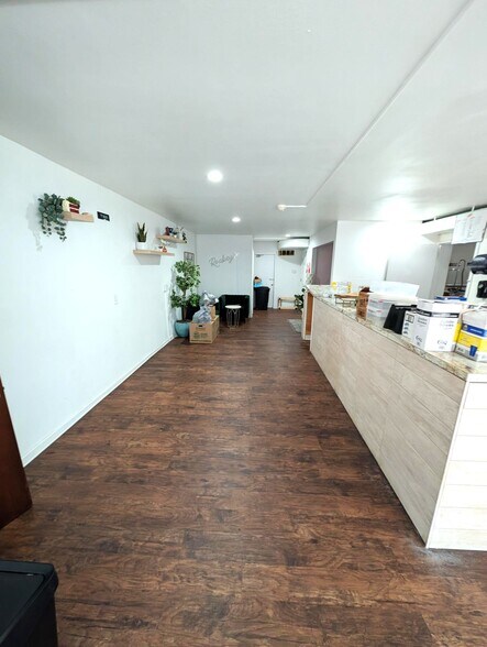 More Photos Of 7401 Woodbine Ave, Philadelphia Storefront Retail Residential For Lease