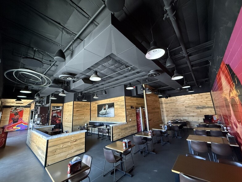 More Photos Of 3925 Rosedale Hwy, Bakersfield General Retail For Lease