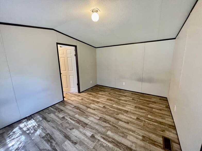 More Photos Of 1524 16th St, Rockport Manufactured Housing Mobile Home Park For Sale