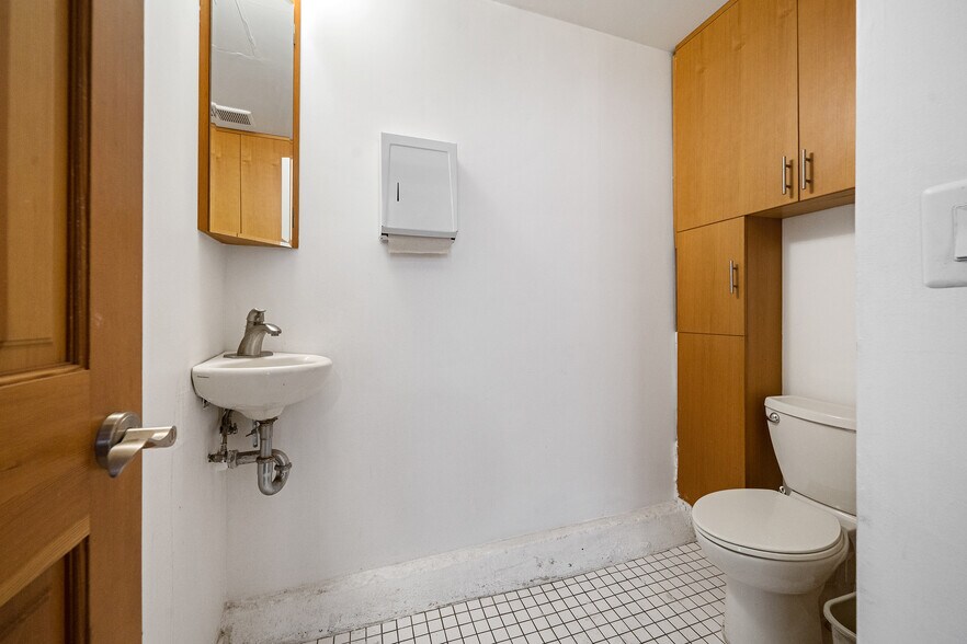 More Photos Of 443 Tehama St, San Francisco Loft Creative Space For Sale