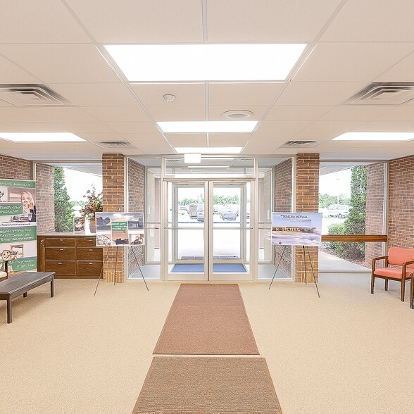 More Photos Of 900 Kraft Dr SE, Melrose Light Distribution For Lease