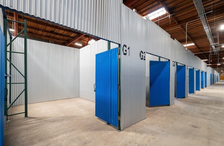 More Photos Of 5625 E Firestone Blvd, South Gate Warehouse For Lease