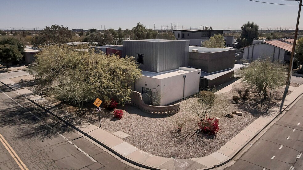 More Photos Of 1375 N Miller Rd, Tempe Research And Development For Sale