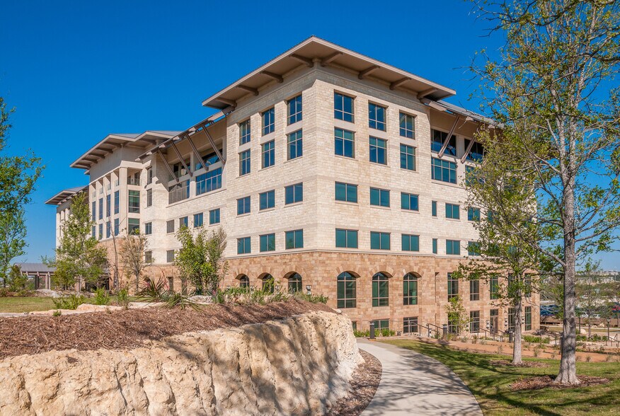 More Photos Of 19003 I-10 W, San Antonio Office For Sale