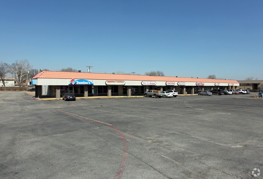 More Photos Of 4413-4425 W Walnut St, Garland Unknown For Lease