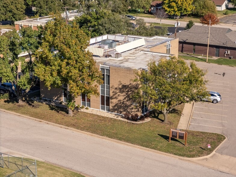 More Photos Of 3320 Sw Harrison St, Topeka Office For Lease