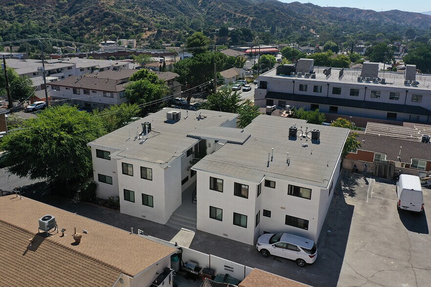 Primary Photo Of 7323 Valmont St, Tujunga Apartments For Sale