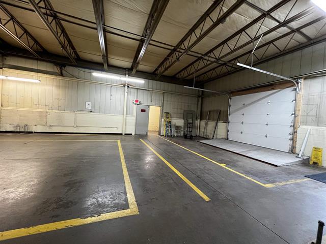 More Photos Of 805 Park Ave, Beaver Dam Industrial For Lease