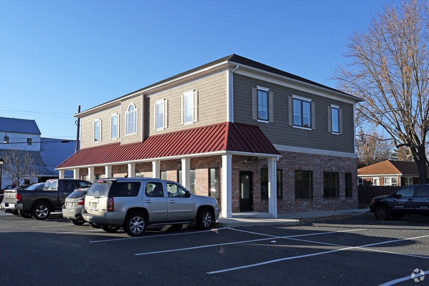 More Photos Of 125 East Ave, Woodstown Medical For Lease