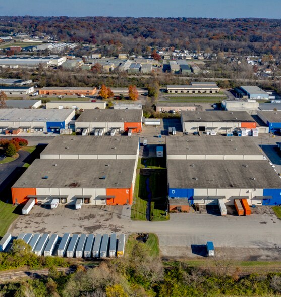 More Photos Of 3023 E Kemper Rd, Sharonville Warehouse For Lease