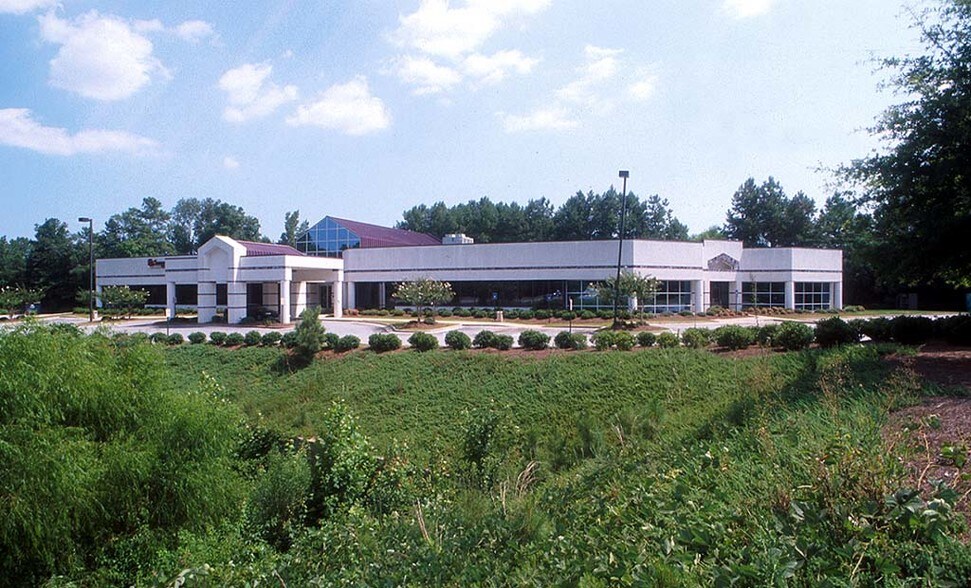 More Photos Of 4000 Corporate Center Dr, Morrow Medical For Lease