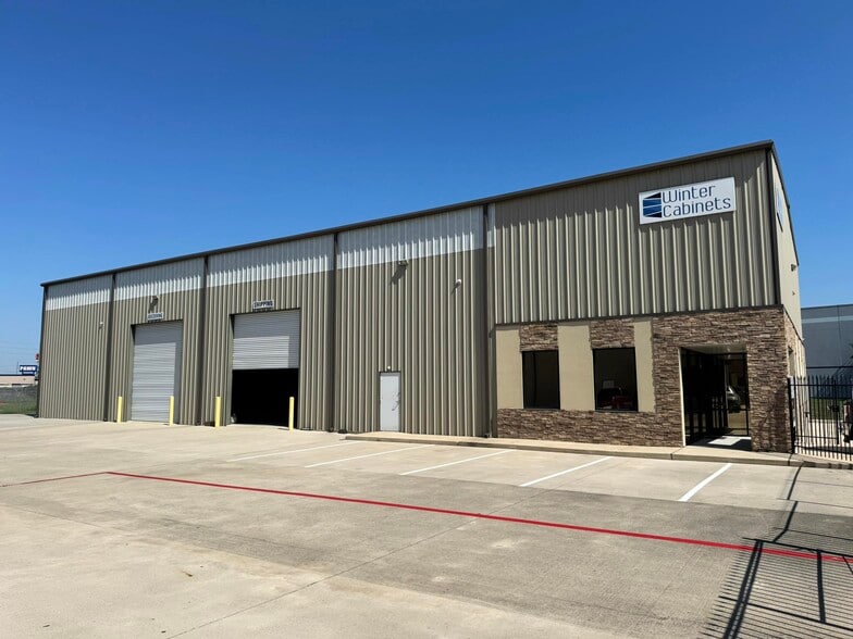 Primary Photo Of 10411 Kansack Ln, Houston Warehouse For Lease