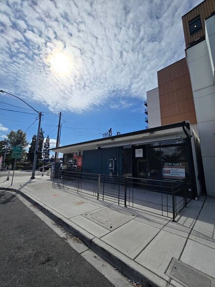 Primary Photo Of 1022 S J St, Tacoma General Retail For Sale