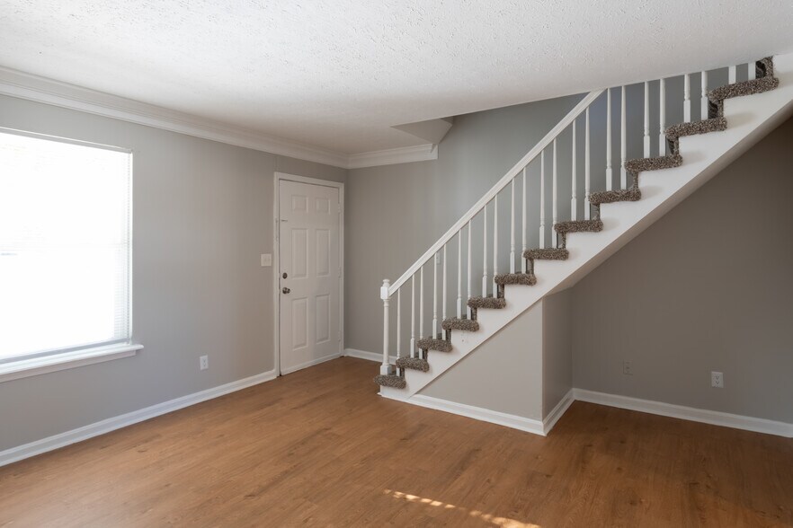 More Photos Of 3100 Orchard Manor Cir, Louisville Apartments For Sale