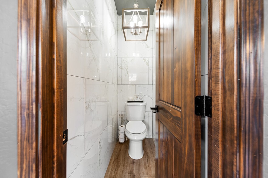 More Photos Of 7056 Bustin Dutch Trl, Show Low Multifamily For Sale