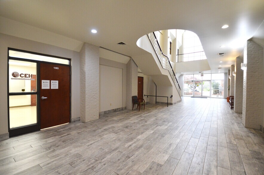 More Photos Of 755 Highland Oaks Dr, Winston-Salem Medical For Lease