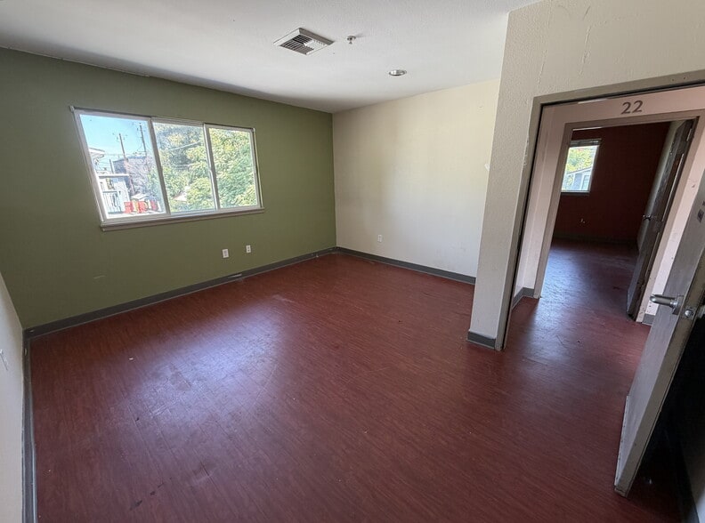 More Photos Of 168 S 11th St, San Jose Sorority Fraternity House For Sale