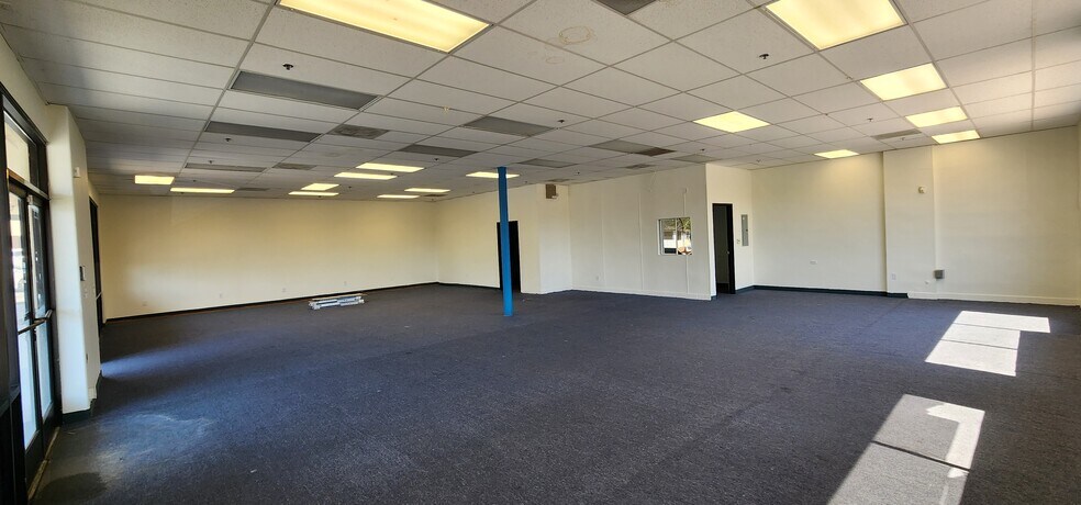 More Photos Of 2920 E Florida Ave, Hemet Unknown For Lease