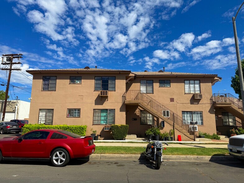 More Photos Of 7303 Woodley Ave, Van Nuys Apartments For Sale