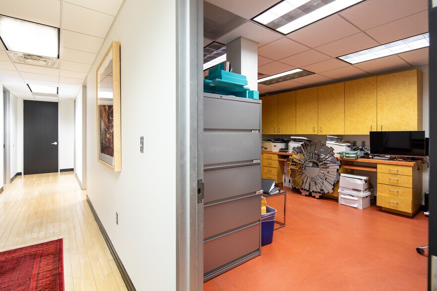 More Photos Of 3200 Steck Ave, Austin Office For Sale