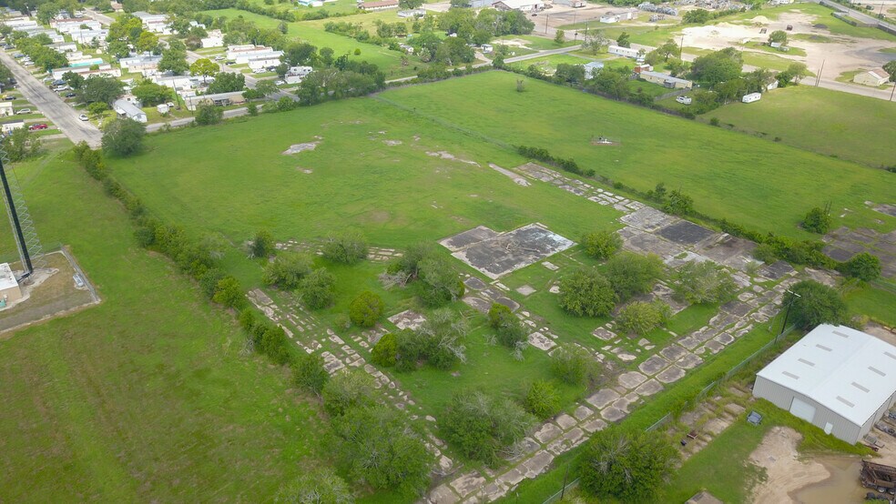 More Photos Of 2608 PlainView St, Victoria Land For Sale