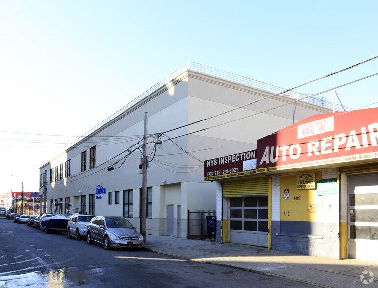 More Photos Of 1490 Macombs Rd, Bronx General Retail For Lease