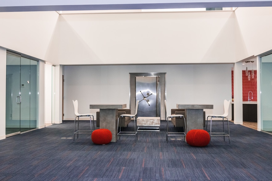 More Photos Of 2755 North Ave, Grand Junction Office For Sale