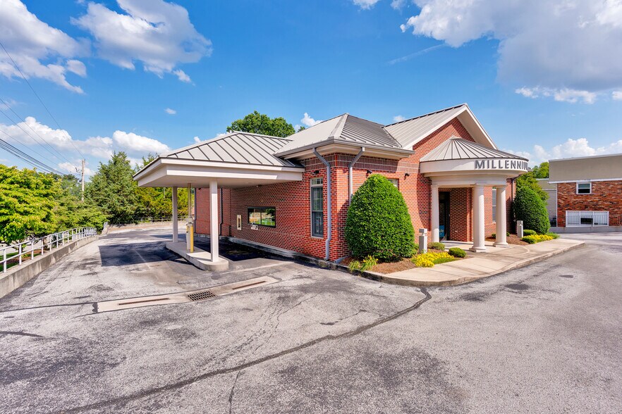 More Photos Of 4712 Hixson Pike, Hixson Bank For Sale
