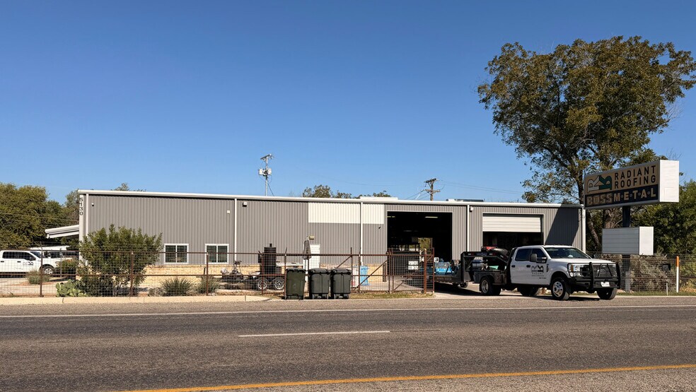 More Photos Of 5130 Interstate 35 S, New Braunfels Industrial For Lease