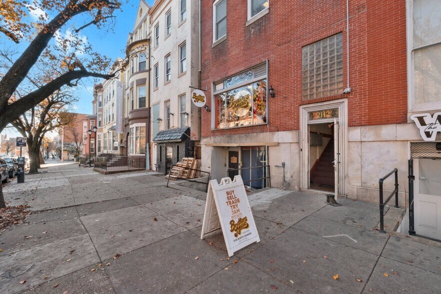 More Photos Of 2112 N Charles St, Baltimore Office For Sale