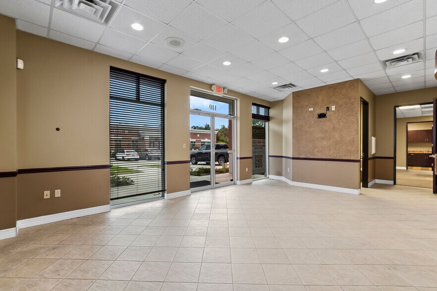 More Photos Of 3115 College Park Dr, Conroe Medical For Lease