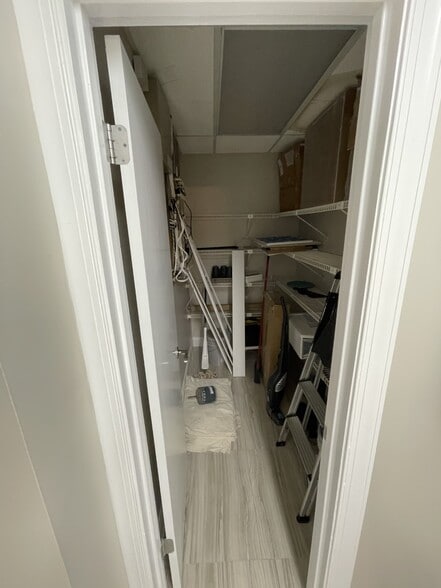 More Photos Of 201 N University Dr, Plantation Medical For Sale