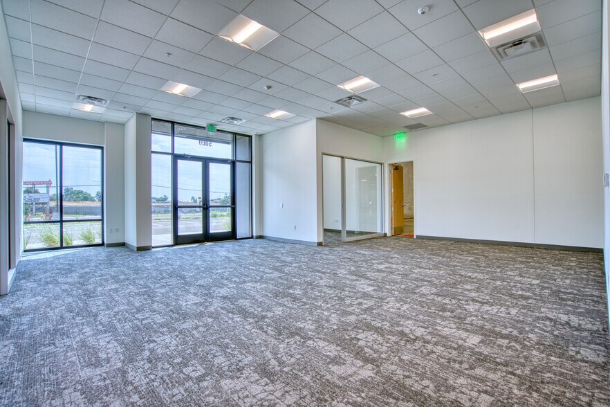 More Photos Of 8705 Rosemary St, Commerce City Warehouse For Lease