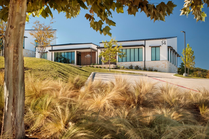 More Photos Of 3502 Wild Cherry Dr, Austin Office For Sale