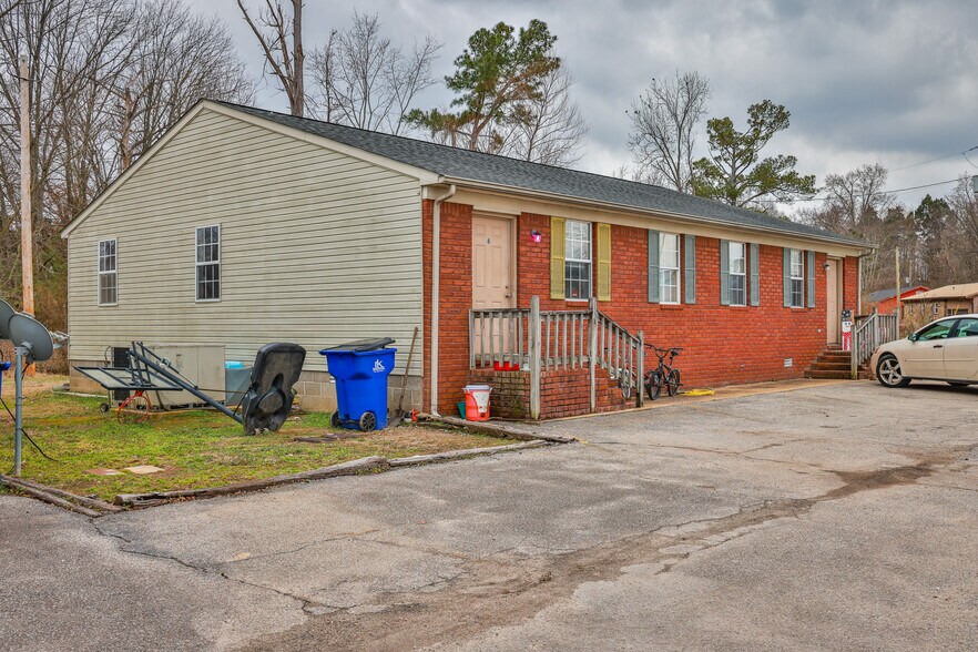 More Photos Of 279 Pikeview St, Dresden Multifamily For Sale