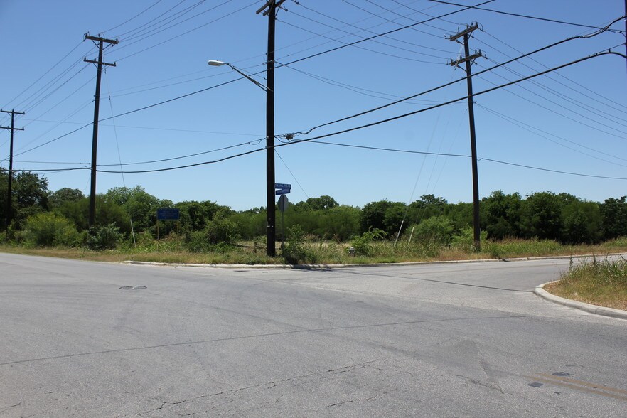 More Photos Of 9811 Southton Rd, San Antonio Land For Sale