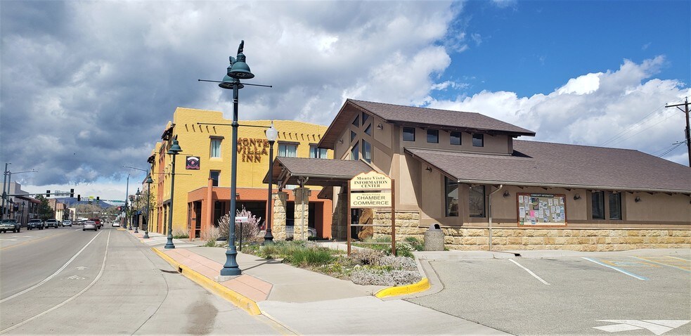 More Photos Of 925 1st Ave, Monte Vista Hotel For Sale