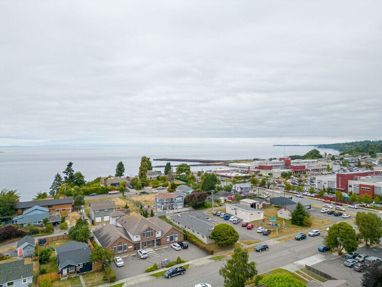 More Photos Of 811 Georgiana St, Port Angeles Medical For Sale